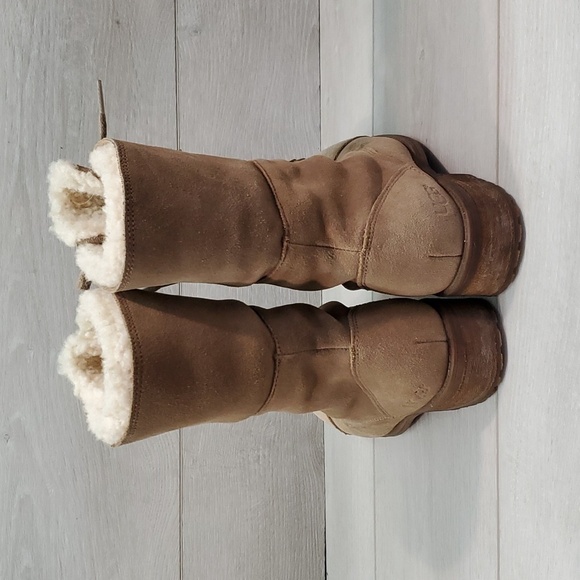 Ugg Australia Women Gradin  Ankle Suede Lace-up Sheepskin Boots shoes sz 6 - Picture 6 of 15